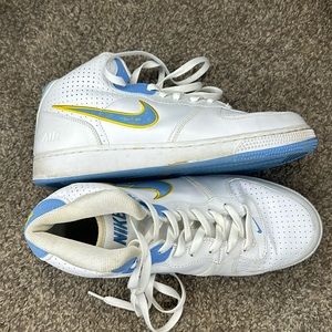 Vintage Nike airs, blue and yellow
